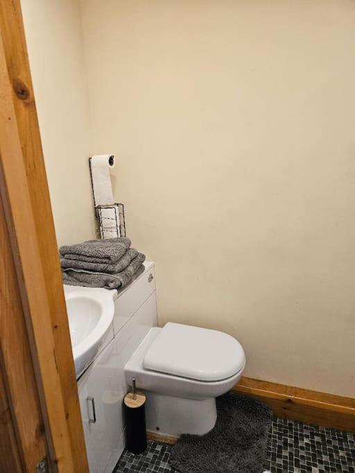 Yew Tree Cow Shed Tiny House Prees Shropshire *