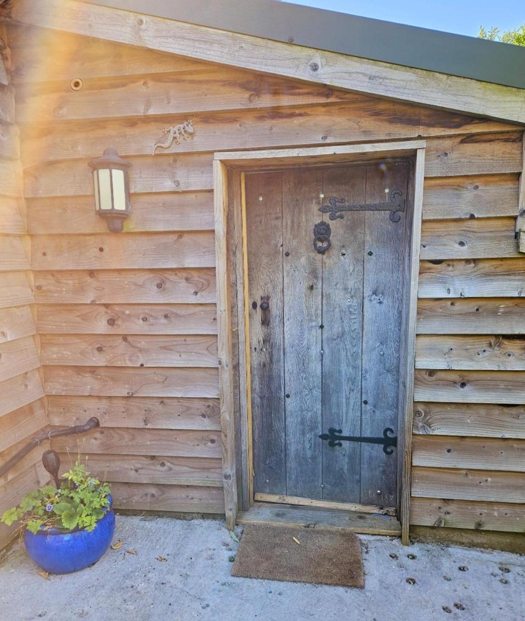 Yew Tree Cow Shed Tiny House Prees Shropshire *